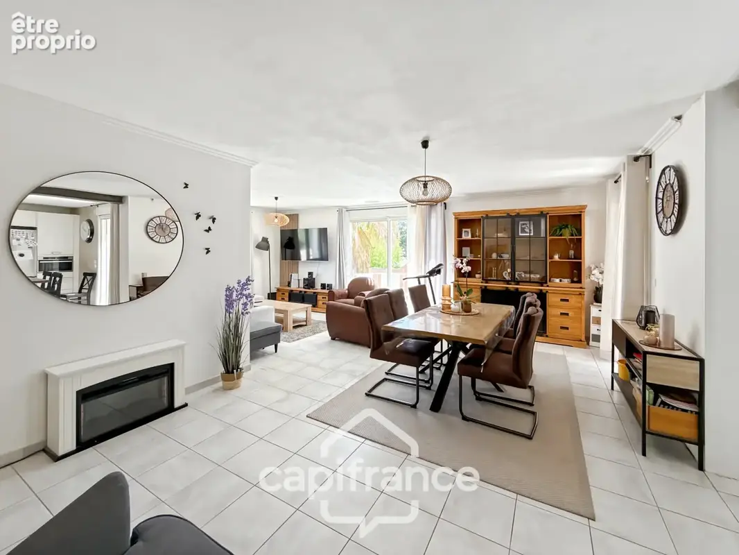 LE CRÈS – Maison familiale avec appartement indépendant, piscine et revenu locatif - photo 22
