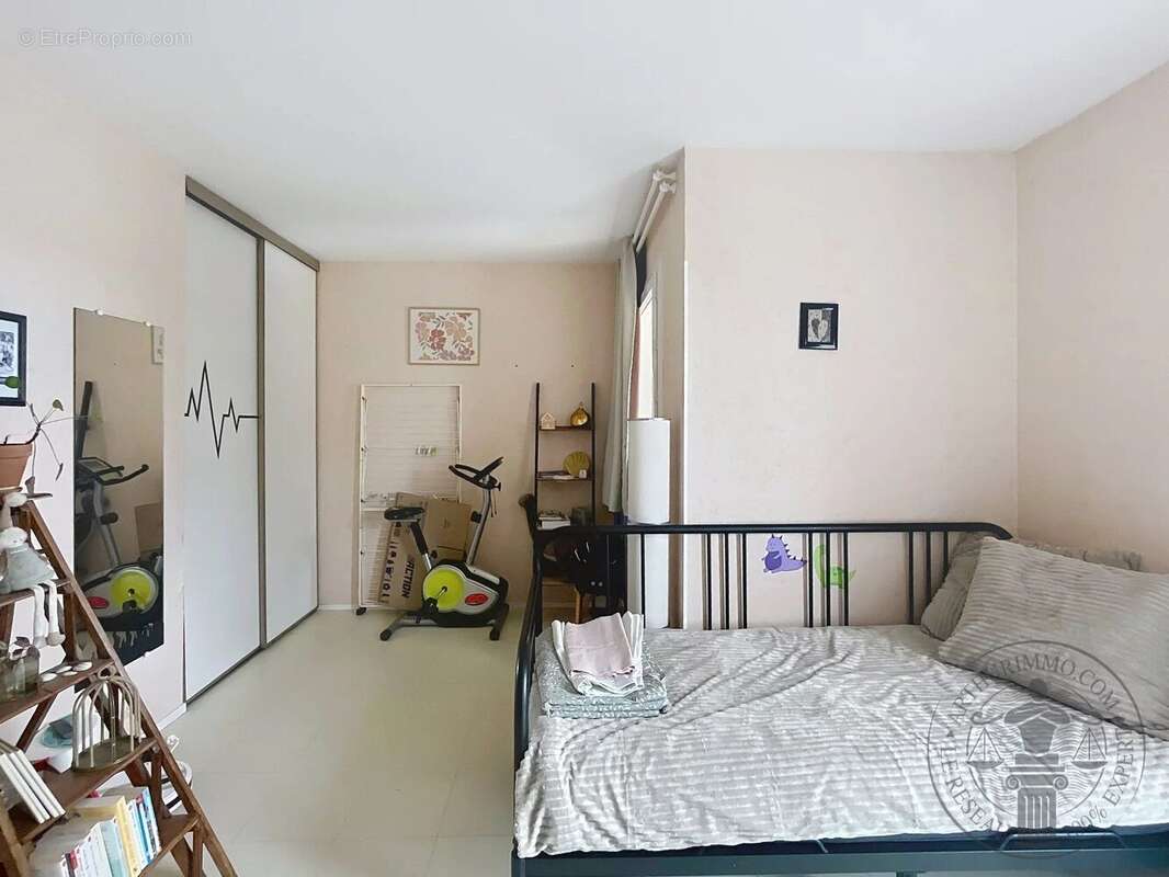 Appartement à LIMOURS