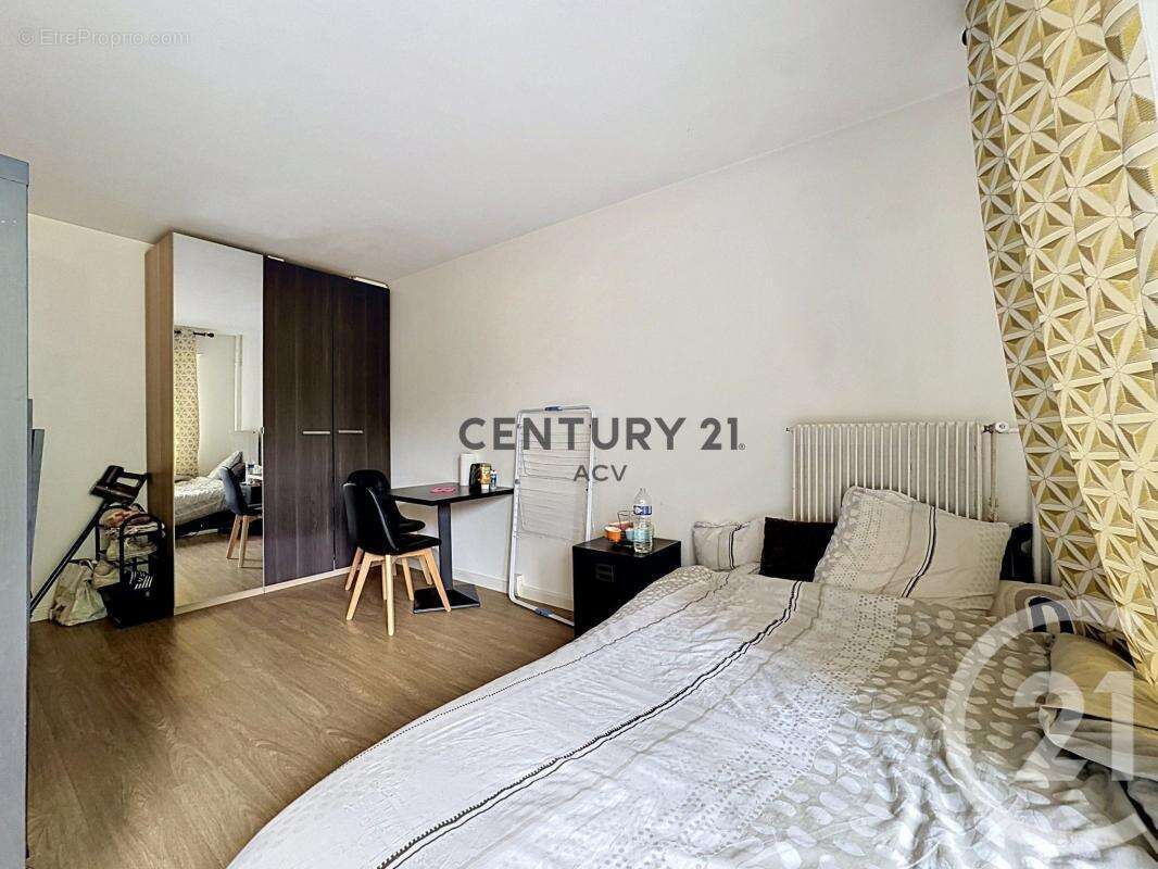 Appartement à MAISONS-ALFORT