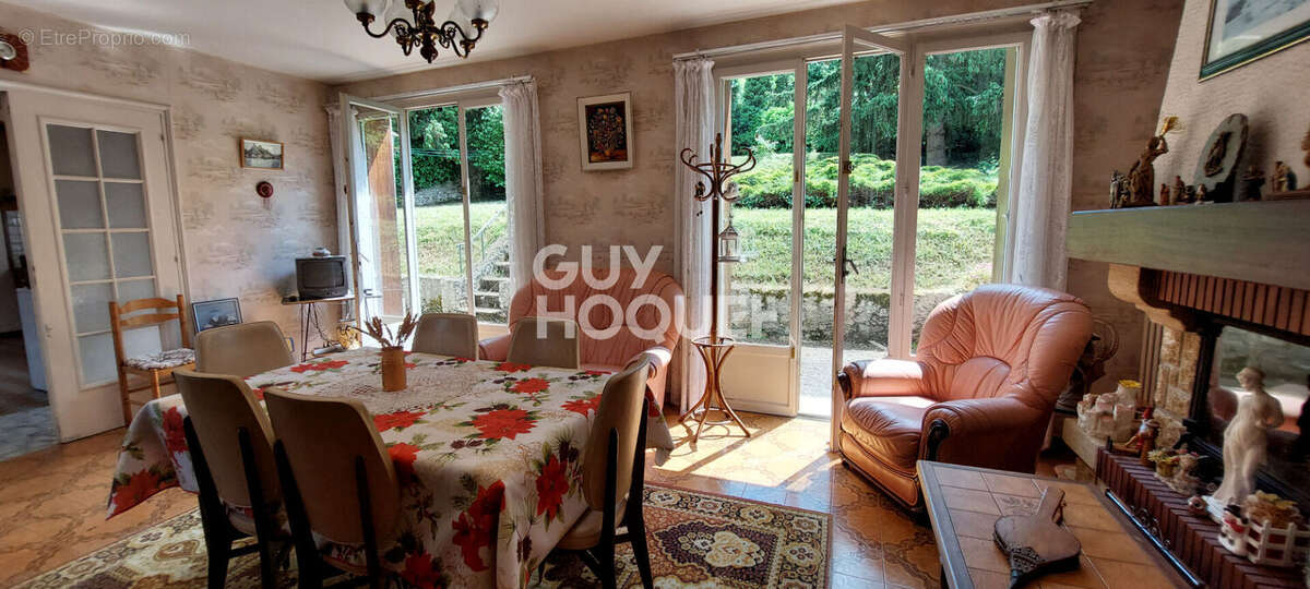 Maison à MEZIERES-SUR-SEINE