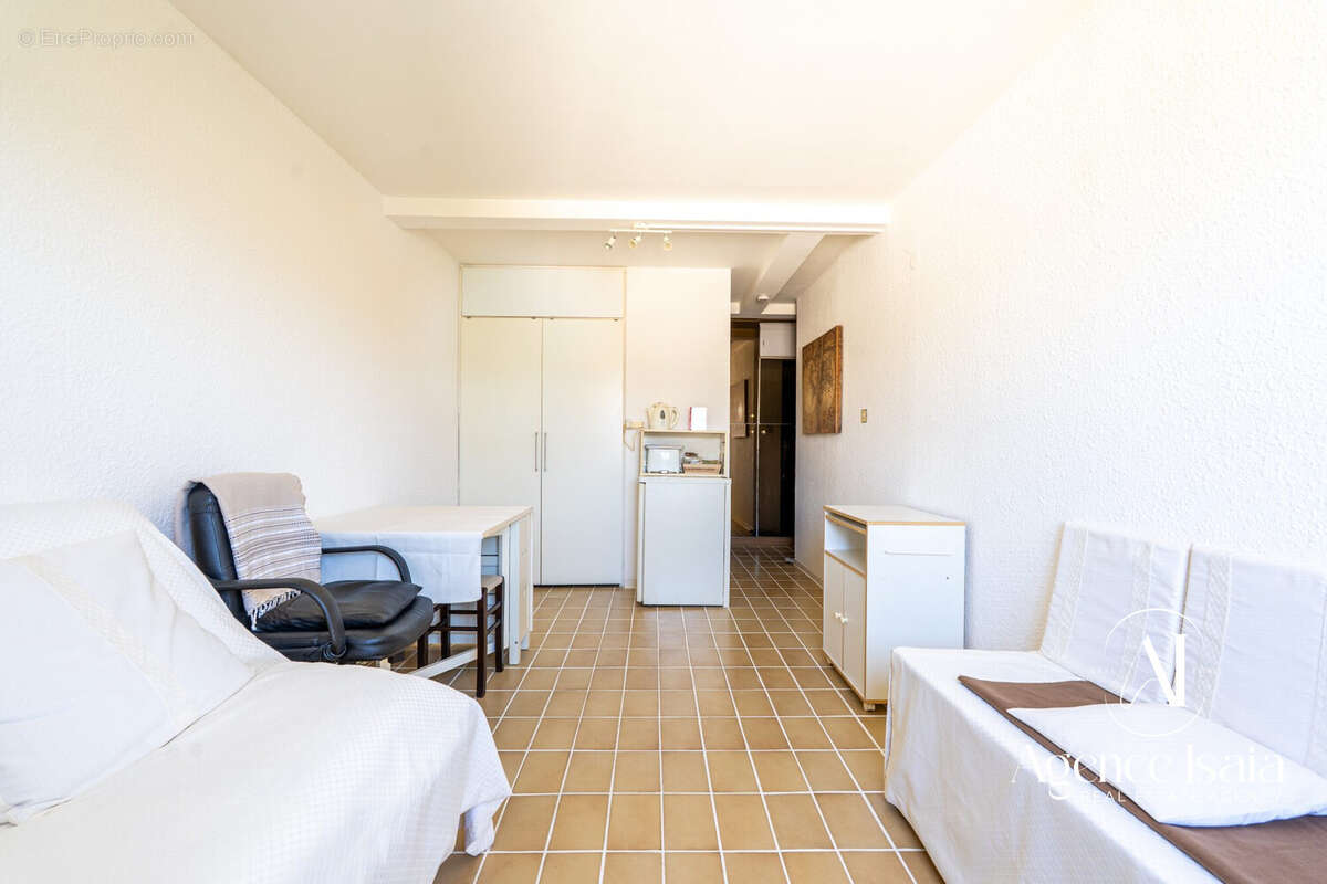 Appartement à BORMES-LES-MIMOSAS