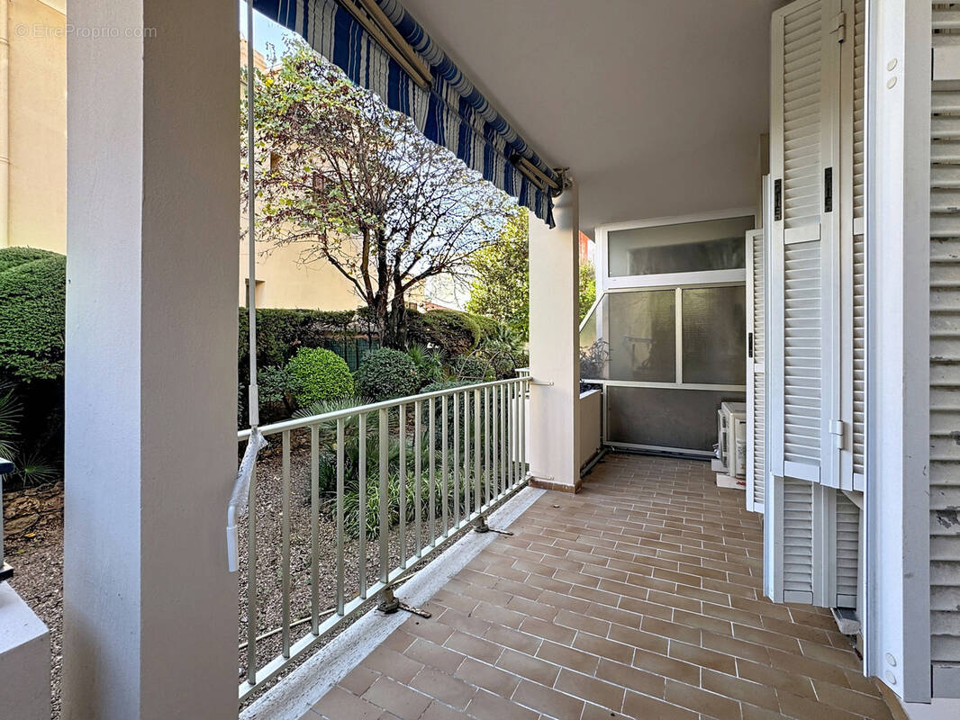 Appartement à ROQUEBRUNE-CAP-MARTIN