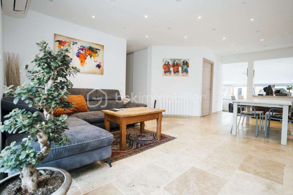 Maison de Plain-pied 150m2 - 3 chambres - 1010 m2 de jardin et piscine - photo 4