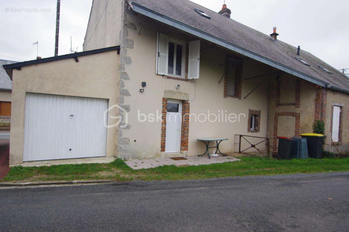 Maison à CHUELLES