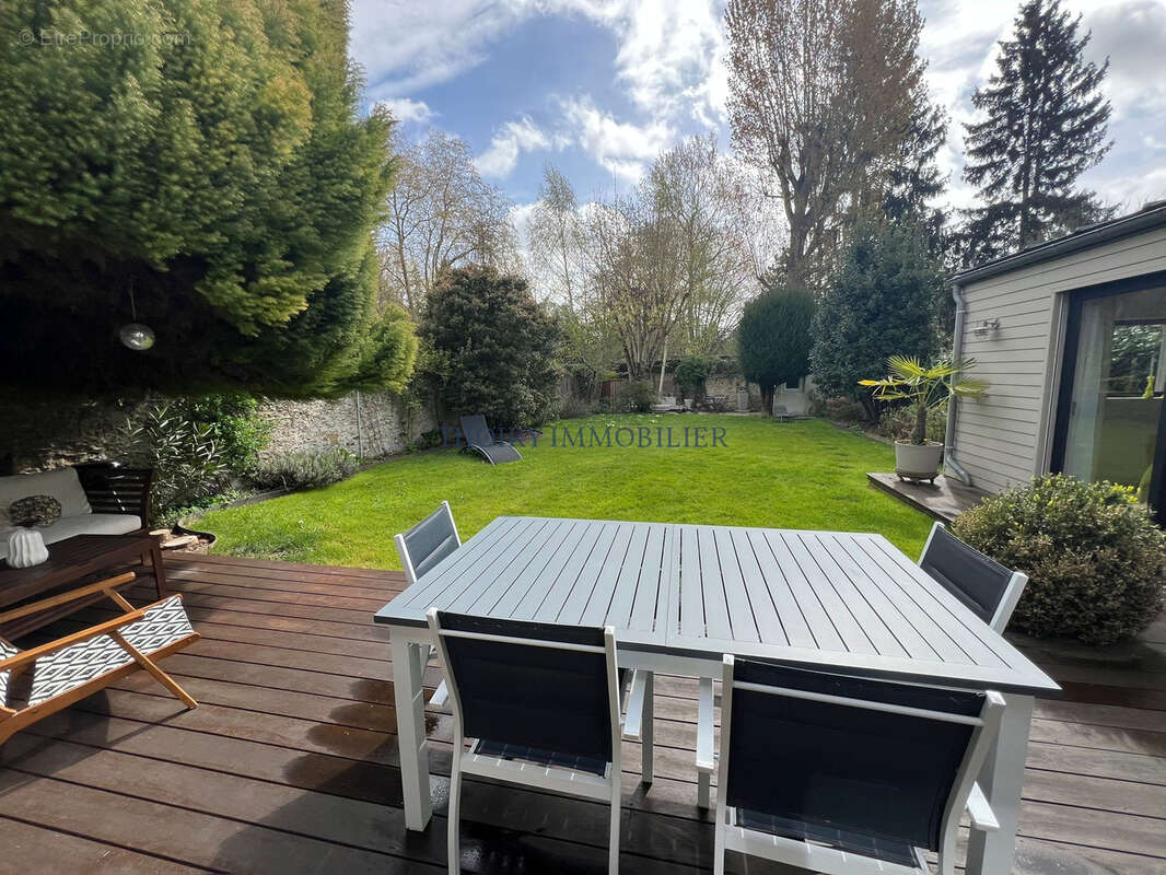 Maison à MONTFORT-L'AMAURY