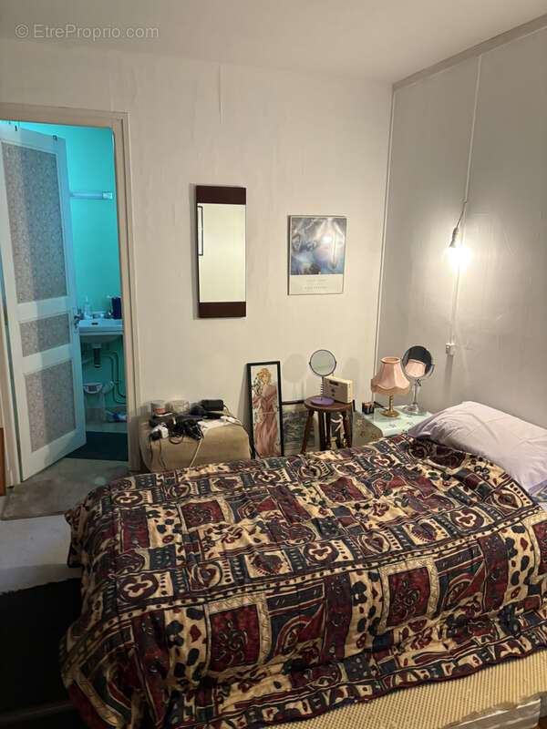 Maison à AMBRIERES-LES-VALLEES