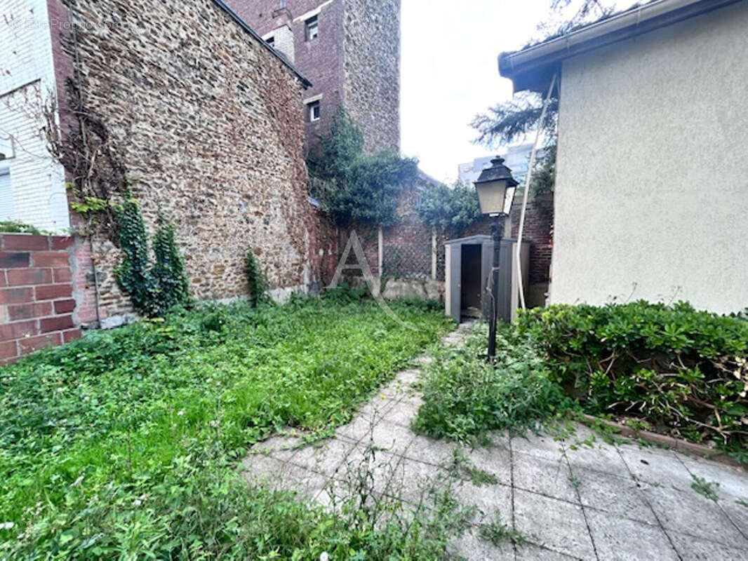 Maison à LE BOURGET