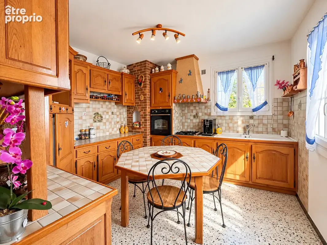 Charmante maison avec dépendances et terrain   Pélussin (42) - photo 10