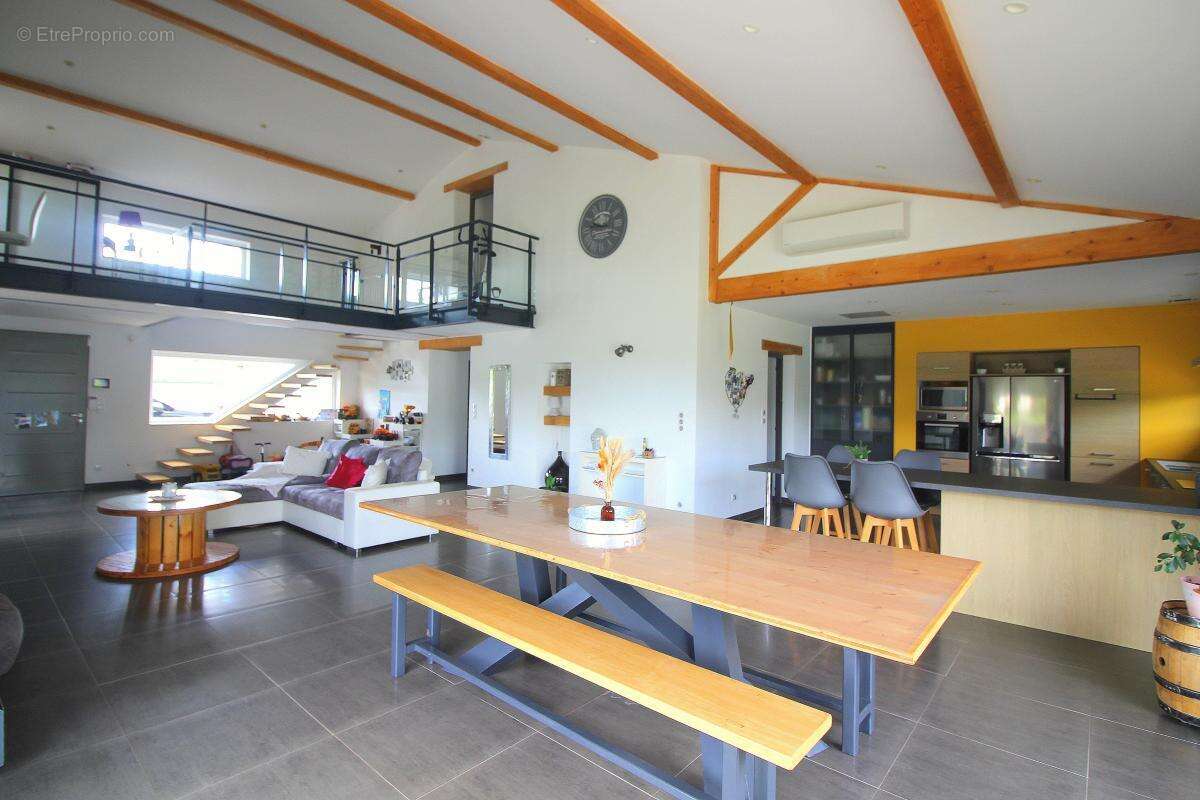 Maison à BIZIAT