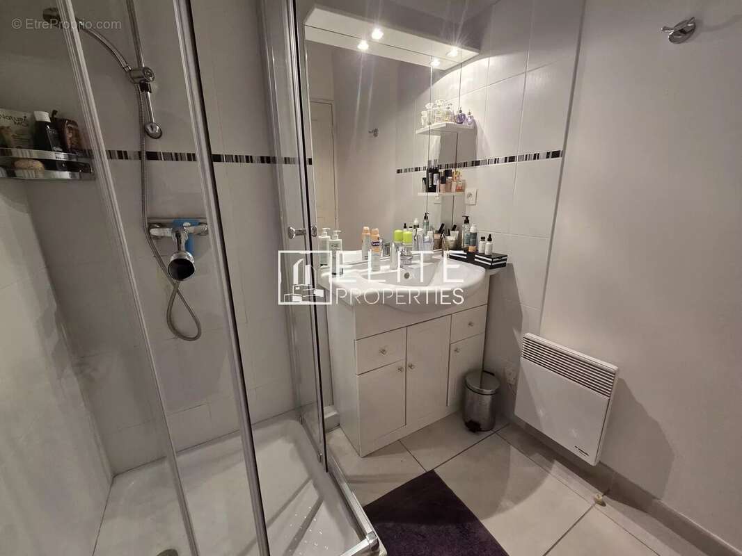 Appartement à MANDELIEU-LA-NAPOULE