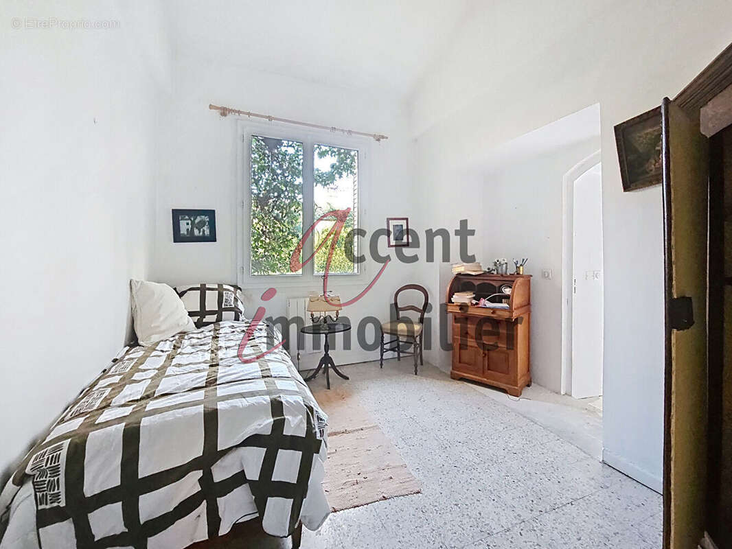 Maison à L&#039;ISLE-SUR-LA-SORGUE