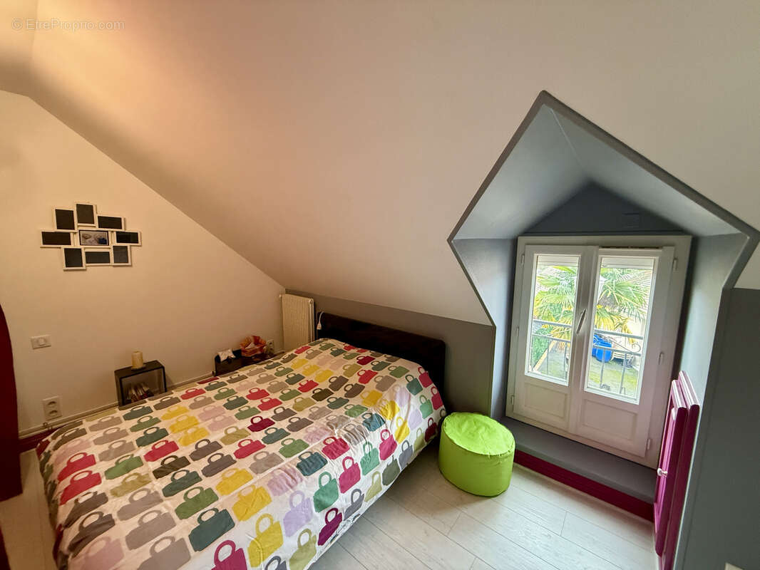 Propriété 8 pièces 135 m2 + Studio de 15 m2 avec Piscine chauffée et grande dépendance sur un terrain de 1200 - photo 12