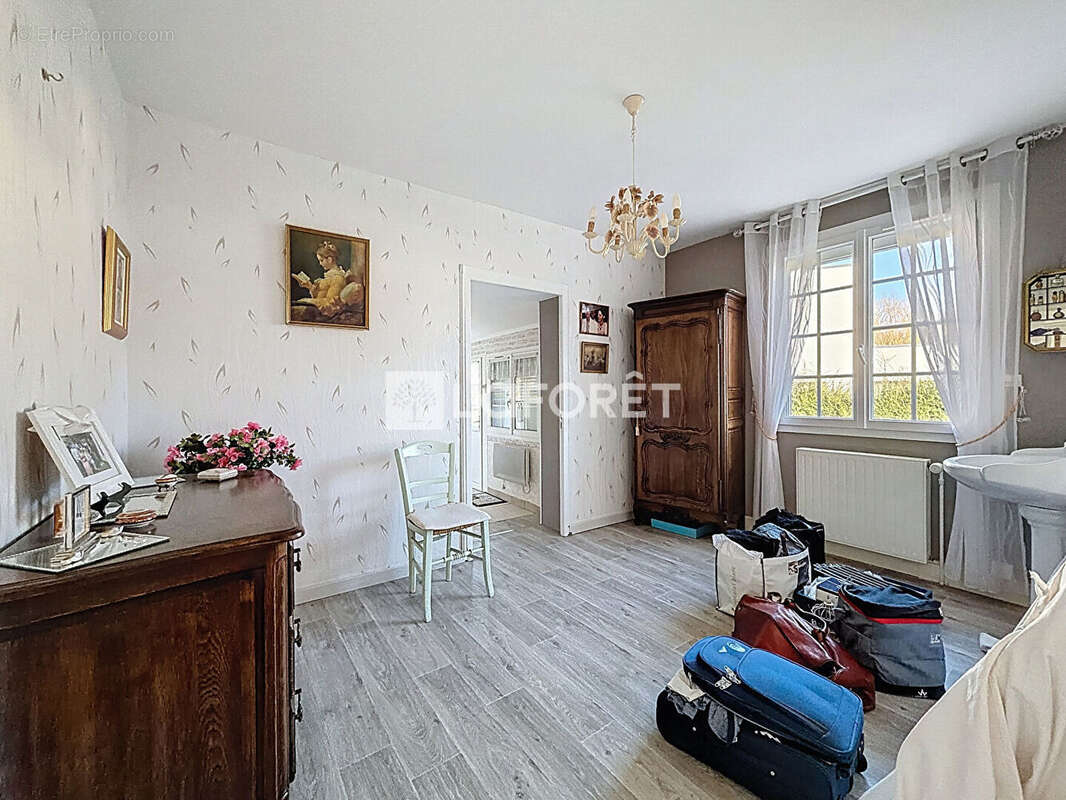 Maison à BIEVILLE-BEUVILLE