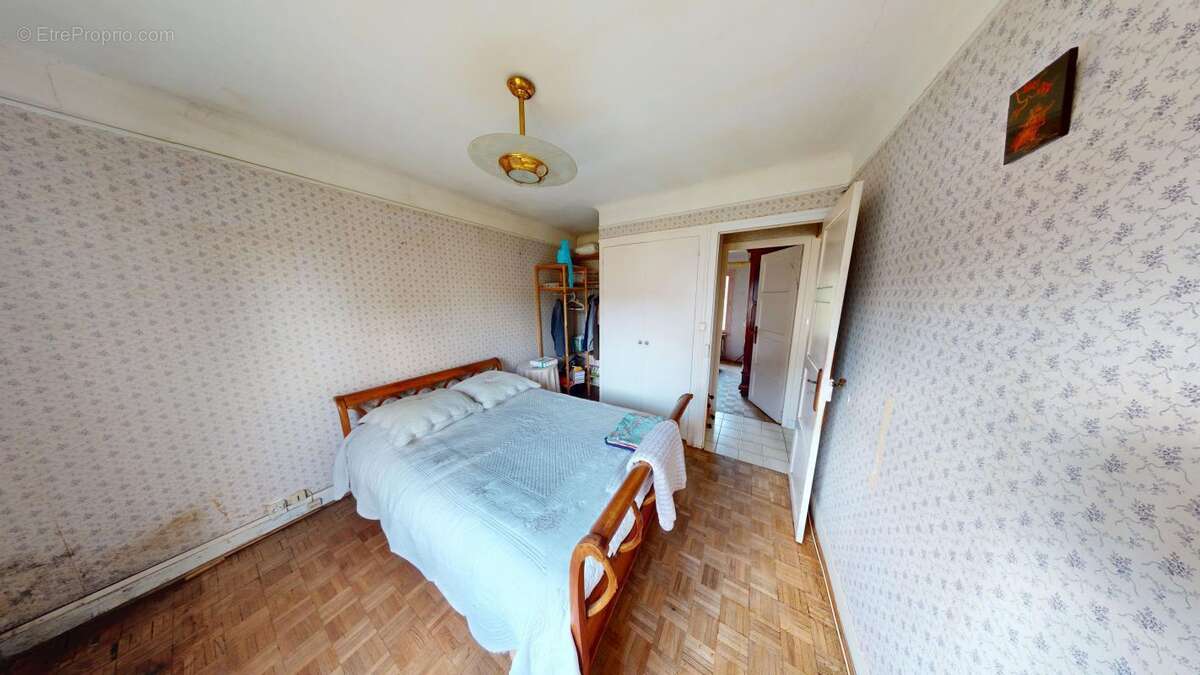 Maison à SAINT-SATUR