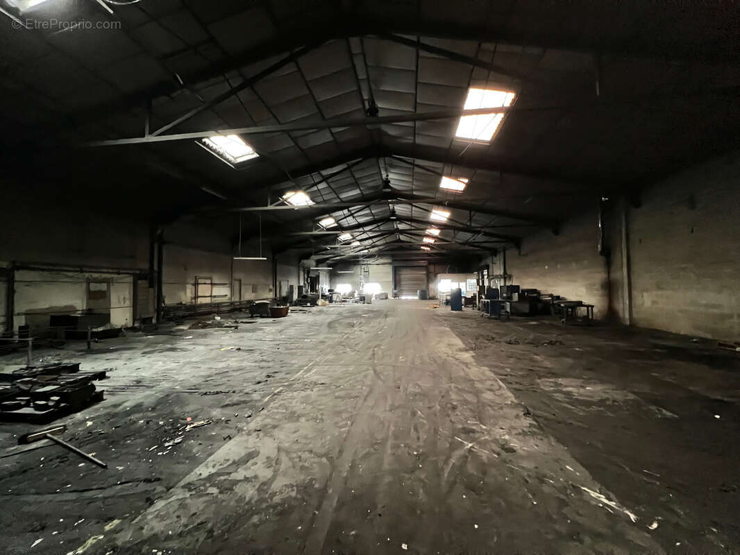 Commerce à FRESSENNEVILLE