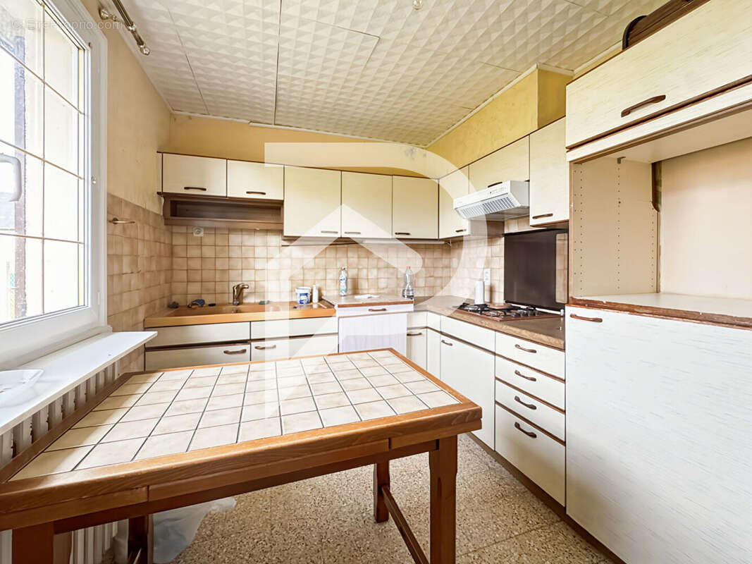 Maison à CREVECOEUR-LE-GRAND