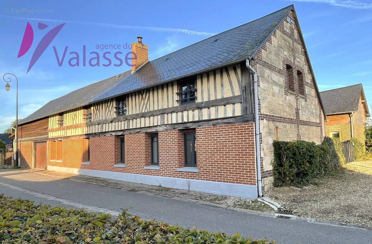 Maison à SAINT-MAURICE-D&#039;ETELAN