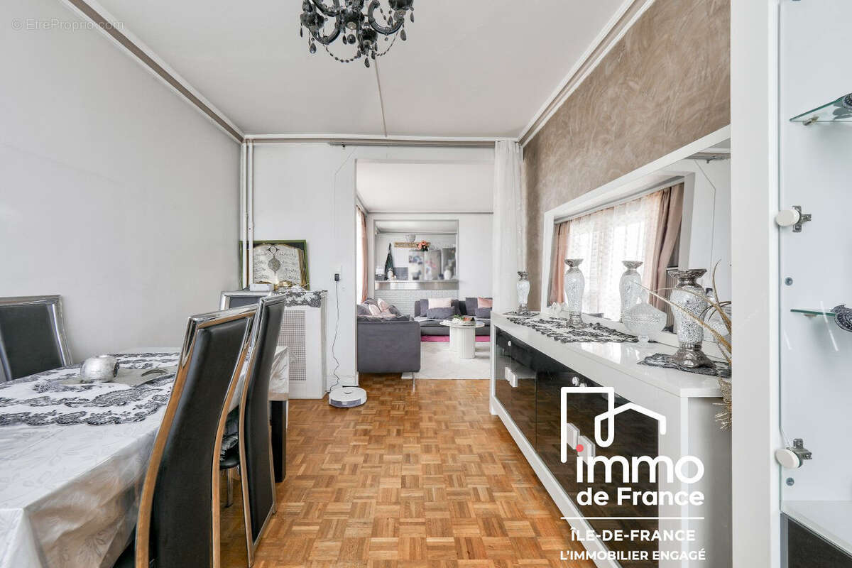 Appartement à LE BLANC-MESNIL