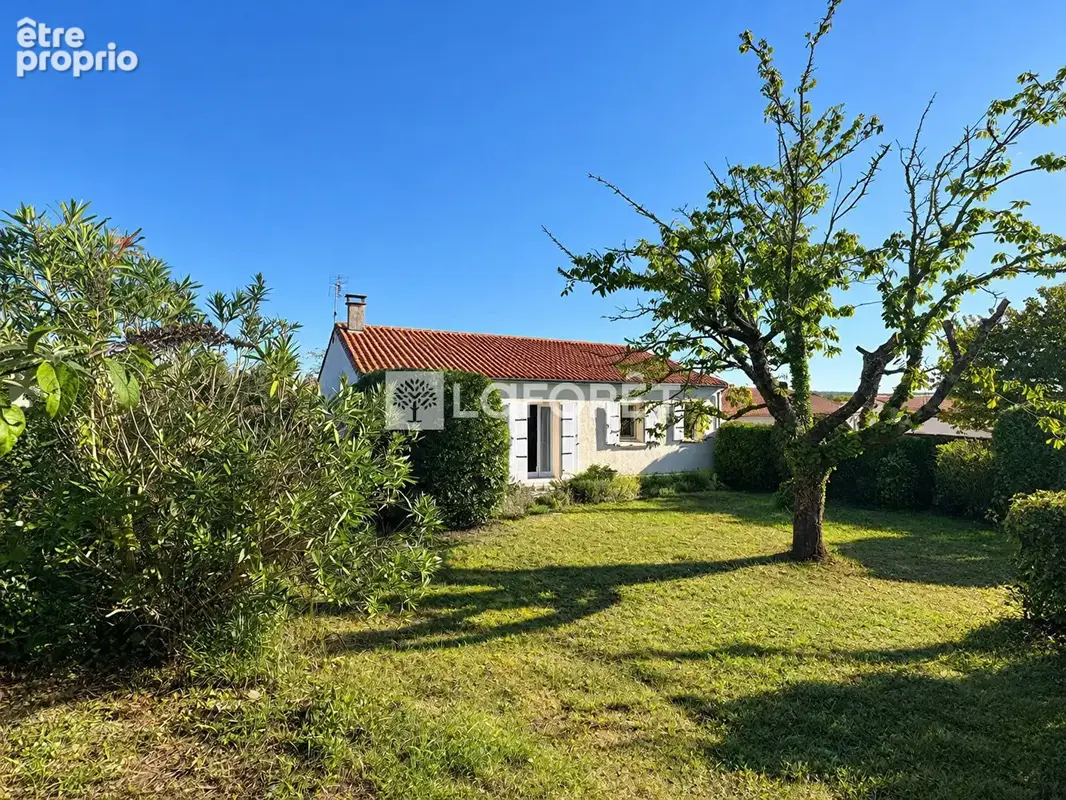 Maison Saint Sulpice De Royan à rénover - photo 1