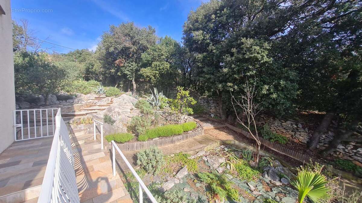 Magnifique villa avec vue panoramique sur 2746m² de terrain - photo 14