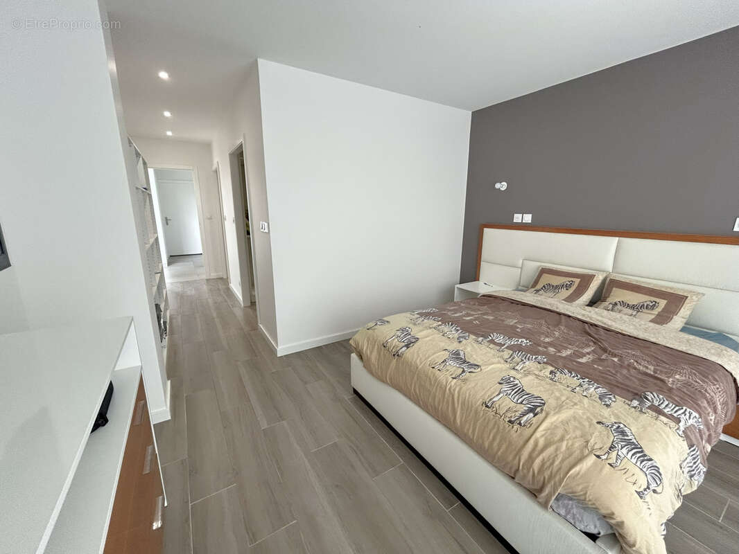 Maison à VILLARS-LES-DOMBES