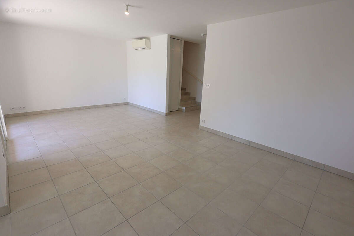 Villa récente Spéracèdes 99 m² avec jardin - photo 12