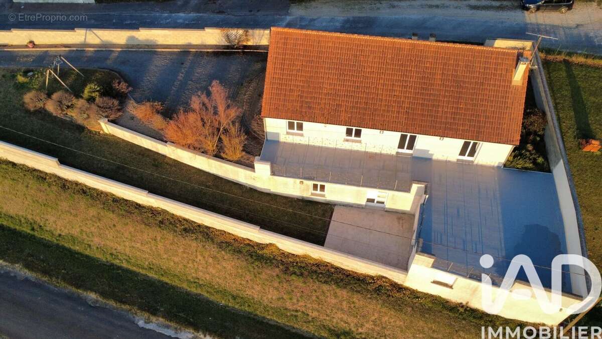 Photo 2 - Maison à THEIL-SUR-VANNE