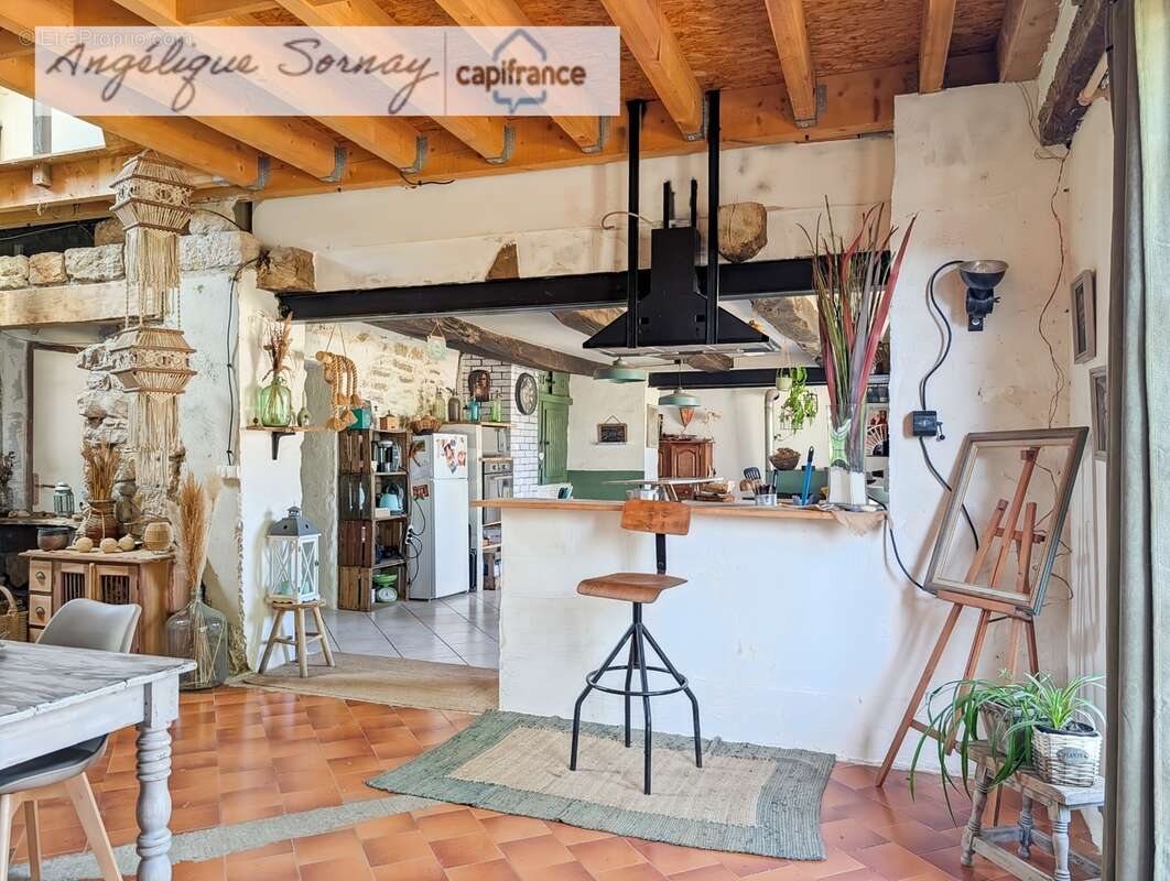 longère avec dépendances sur 3 115 m² – Francheville 39230 - photo 3