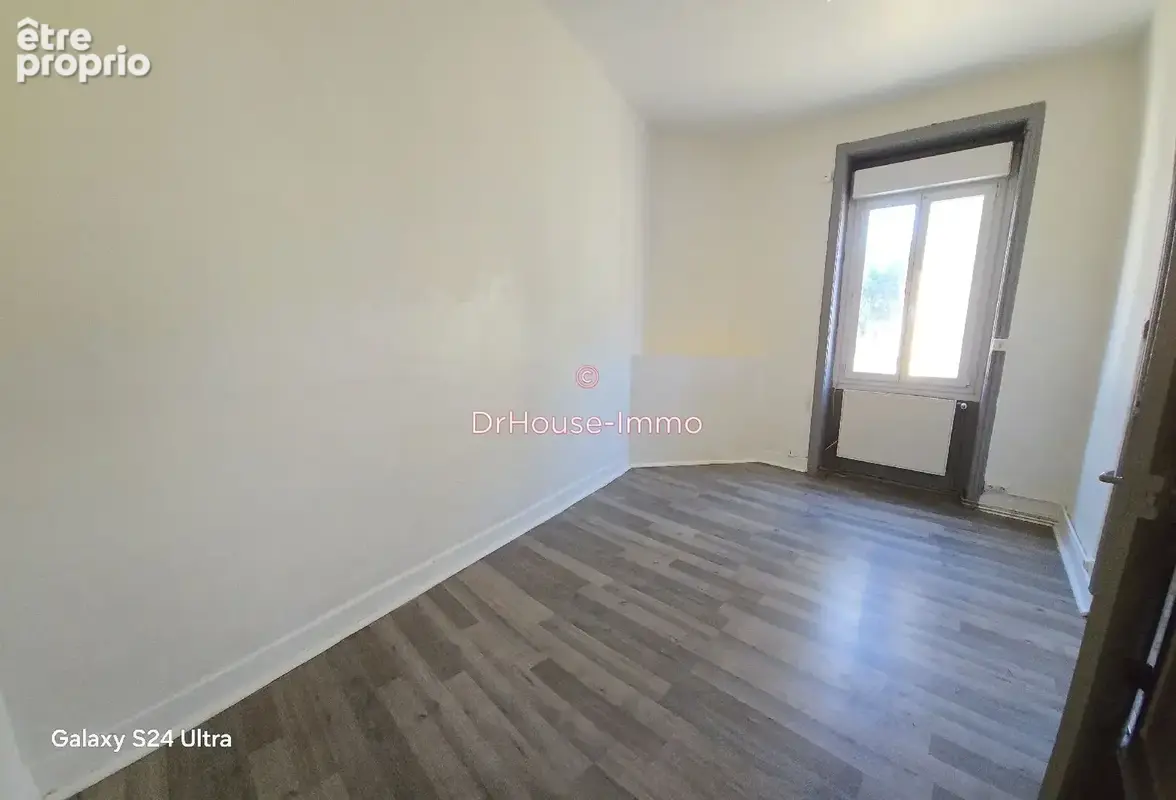 Appartement 1 pièce 27 m² à vendre à Saint-Etienne (42000) - photo 4