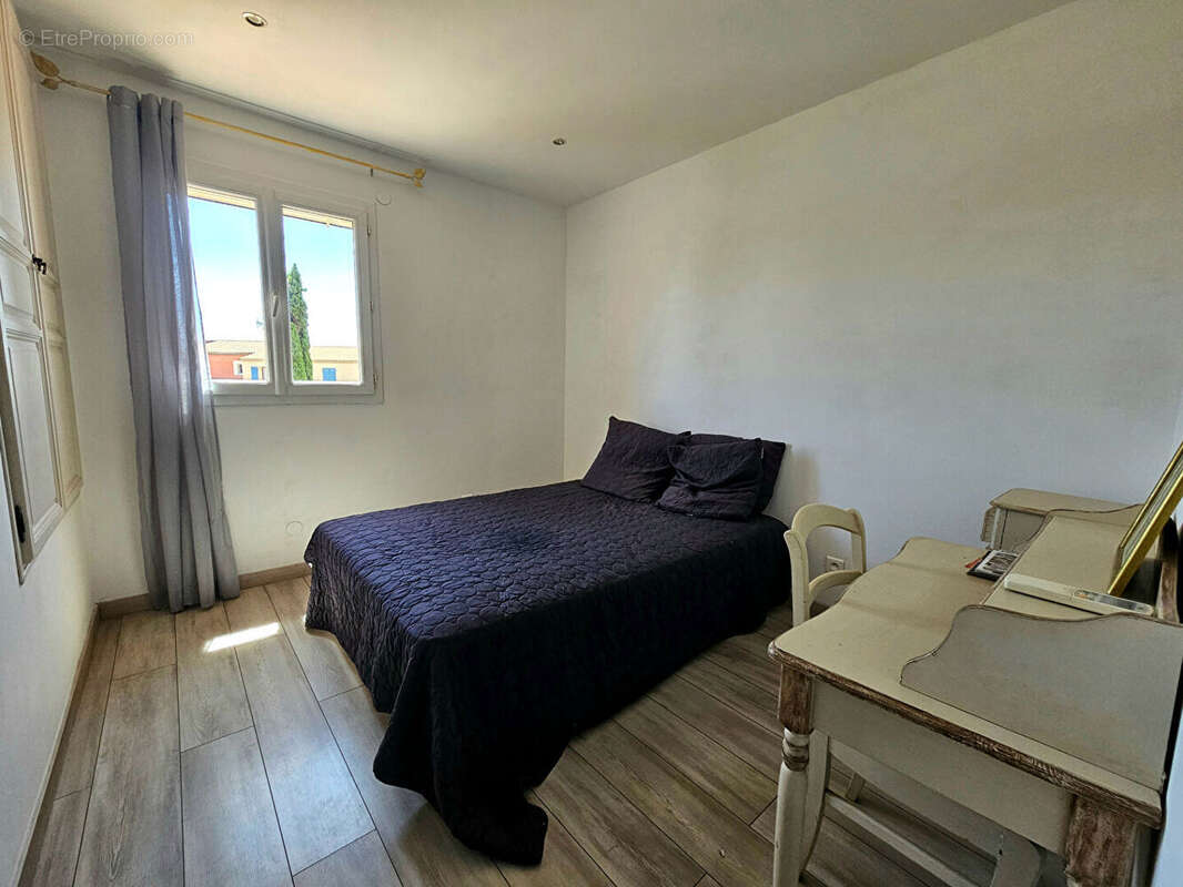 Maison La Crau T5 96 m2, quartier résidentiel, calme, ACHAT, VENTE - photo 7