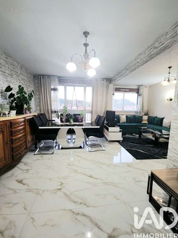 Photo 3 - Appartement à SAINT-ETIENNE