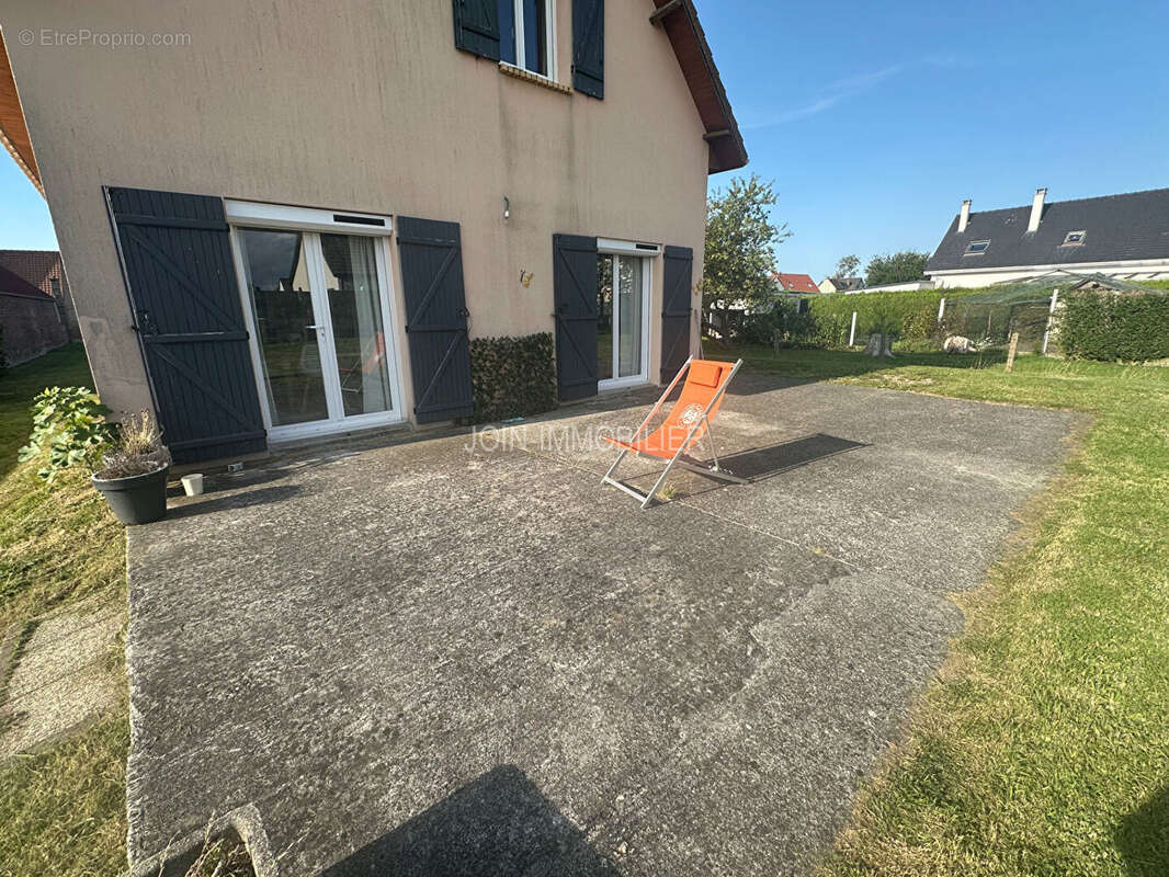 Maison à SAINT-MARTIN-EN-CAMPAGNE