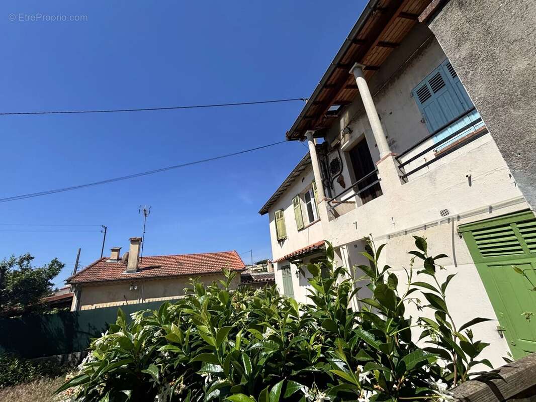 Appartement à LE CANNET
