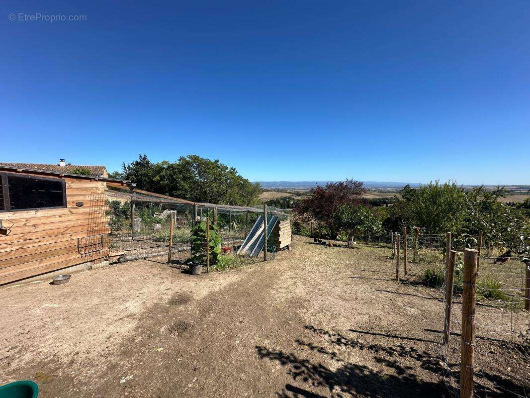 Mas/ferme rénové avec 6 chambres et 23 hectares de terrain - photo 33