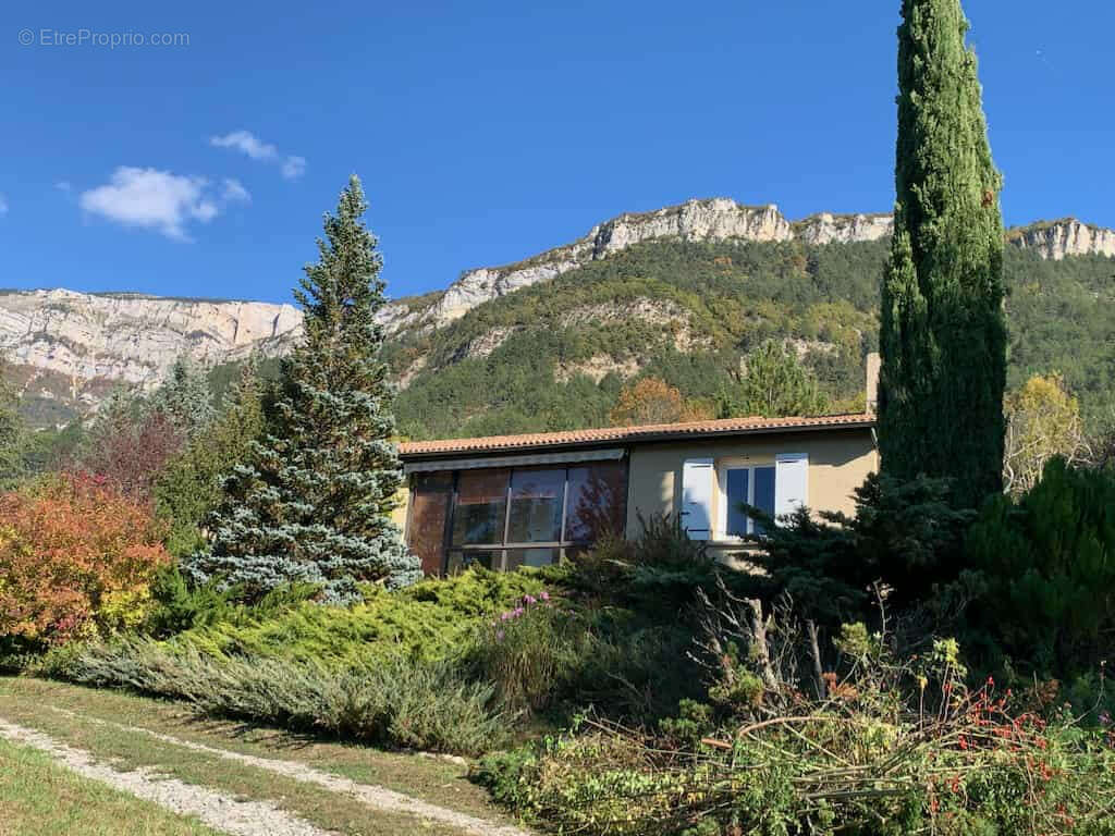 Maison à LAVAL-D&#039;AIX