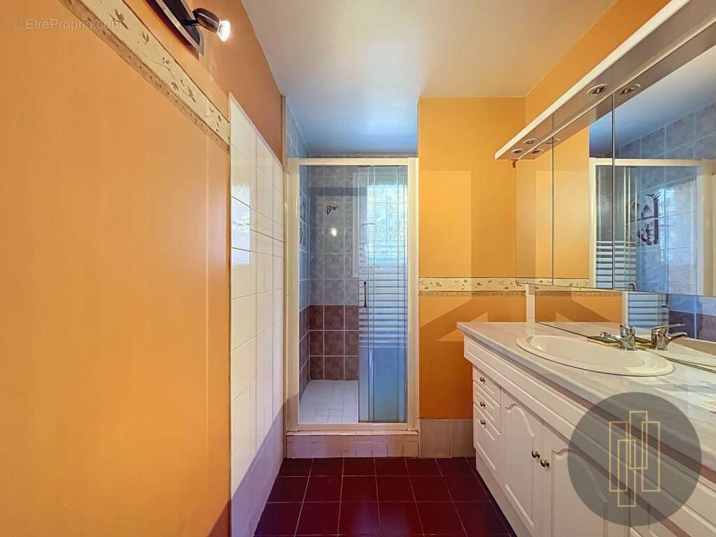 Maison à POUILLY-LE-MONIAL