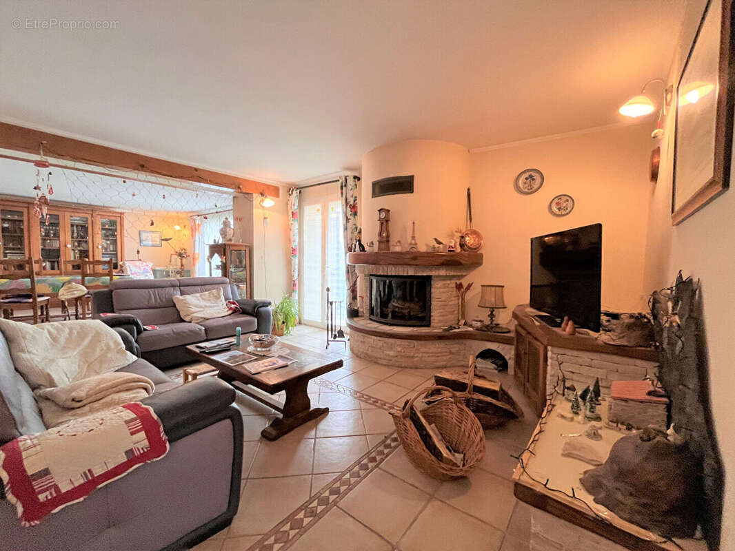 Maison à SAINT-MARTIN-DE-CASTILLON