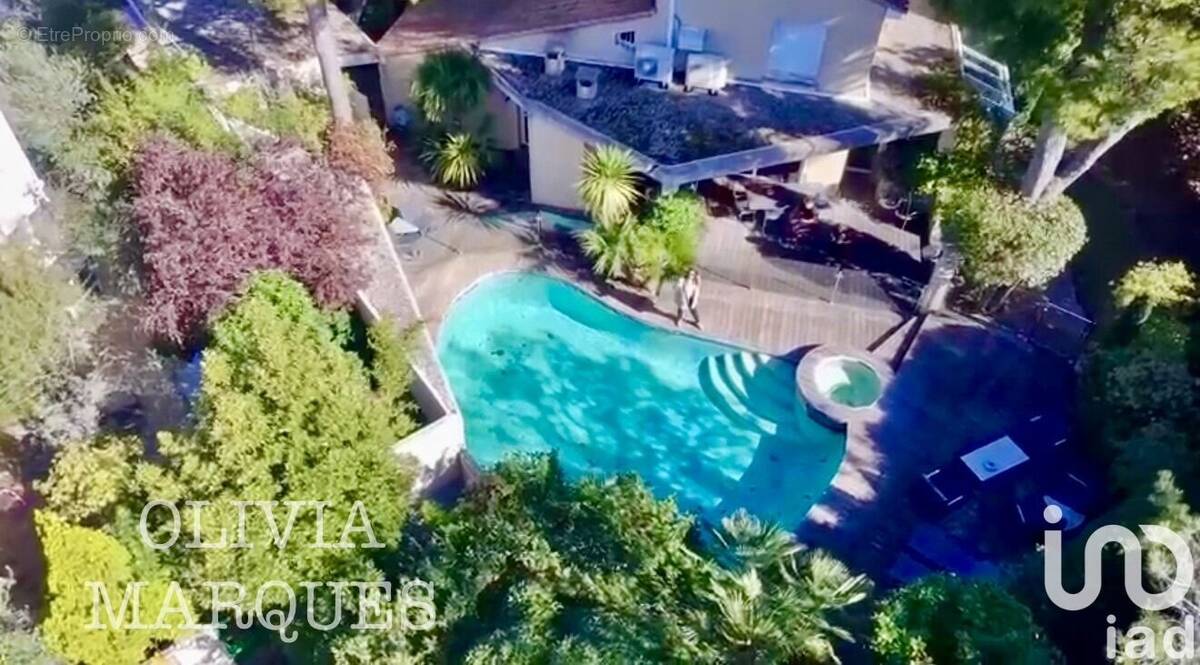 Photo 1 - Maison à ROQUEFORT-LA-BEDOULE