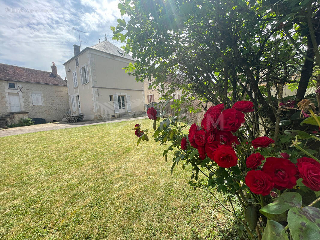 Maison à AUXERRE