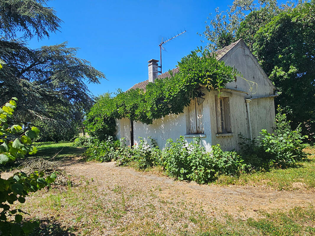 Maison à SAULX-MARCHAIS