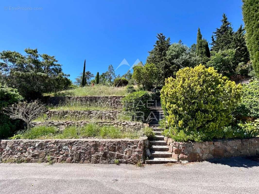 Maison à THEOULE-SUR-MER