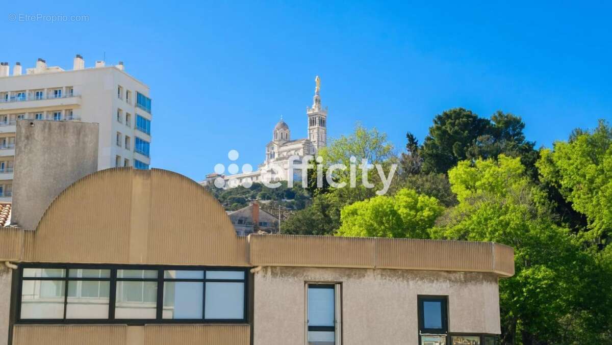 Appartement à MARSEILLE-7E