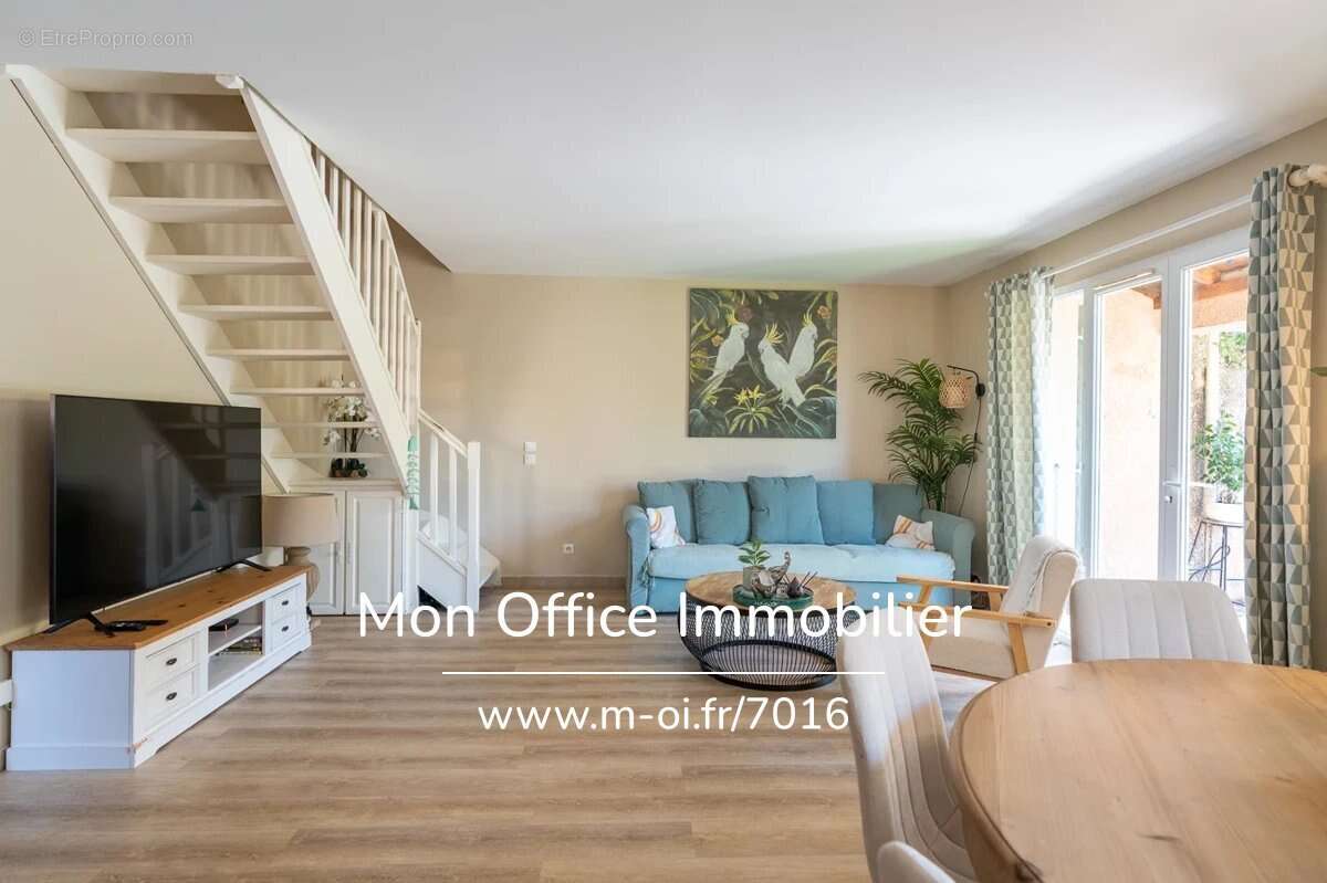 Référence : 7016-les - maison de charme avec jardin proche plages à cavalaire sur mer - photo 8