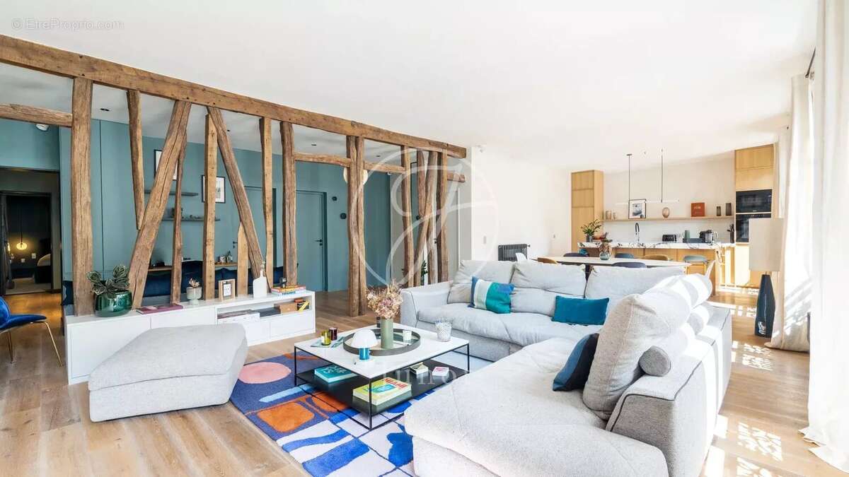 Appartement à PARIS-17E