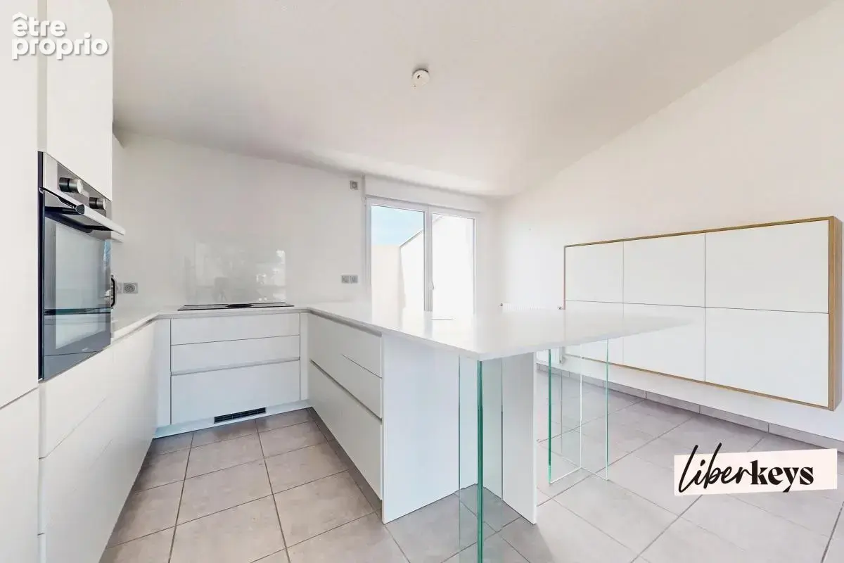 Superbe Duplex T5 avec Loggia Terrasse Parking - 104 m² - Saint-Orens-de-Gameville - photo 3