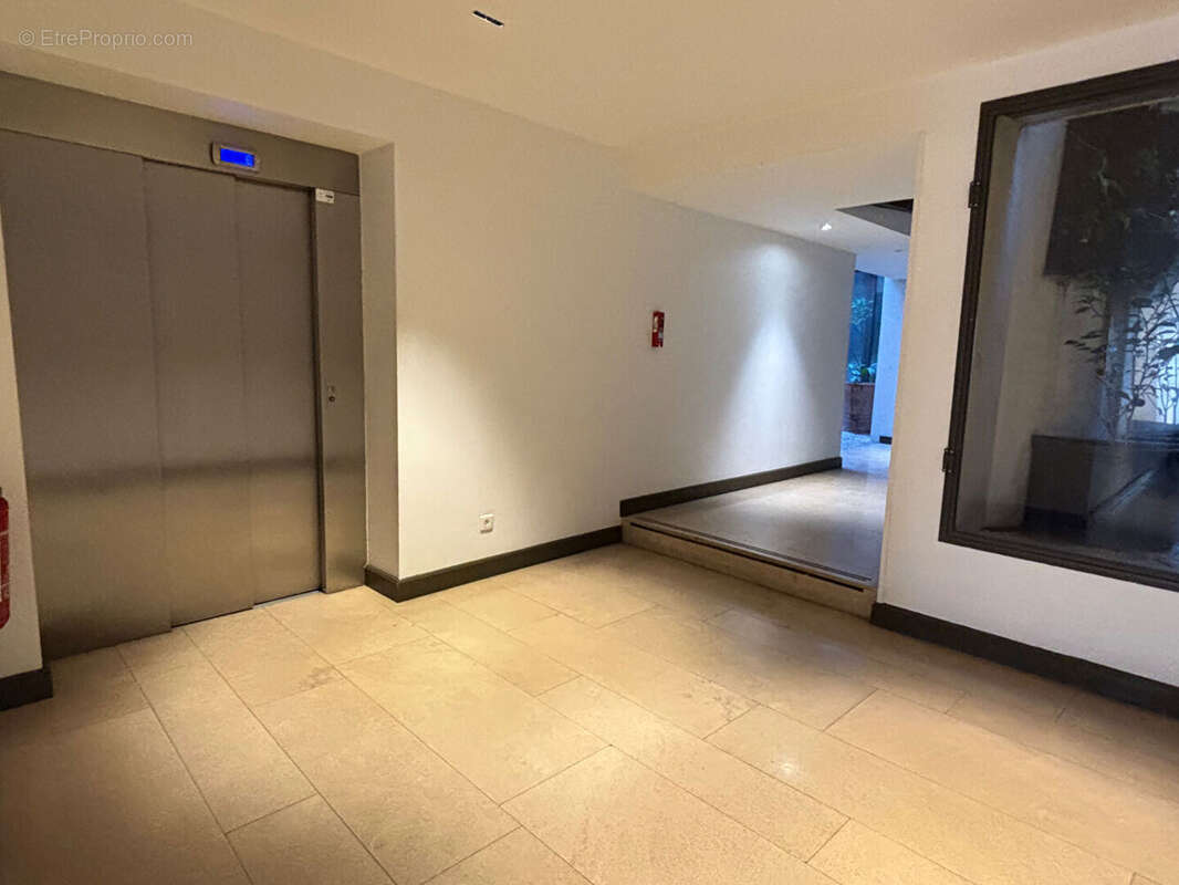 Appartement à PARIS-2E