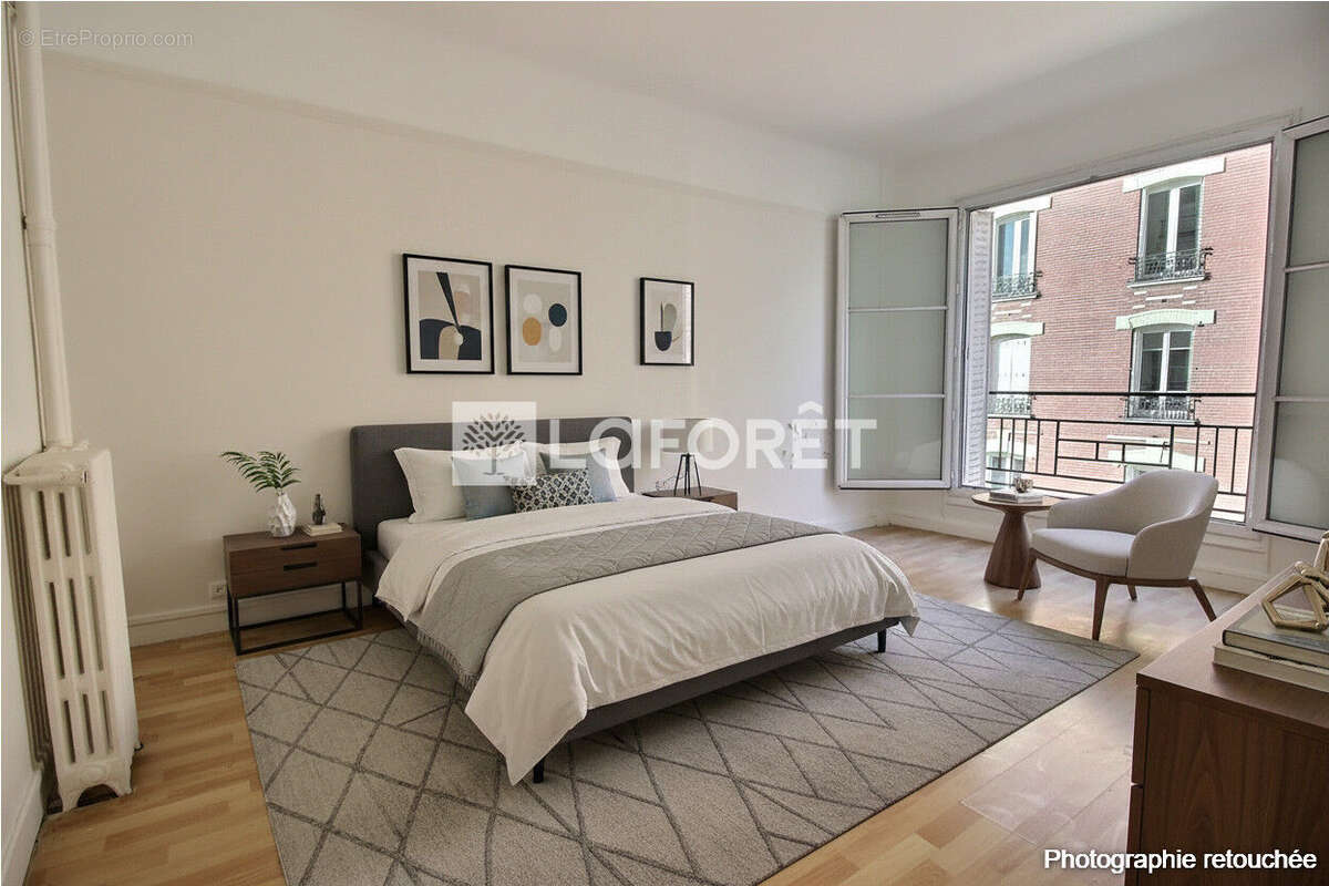 Appartement à LA GARENNE-COLOMBES