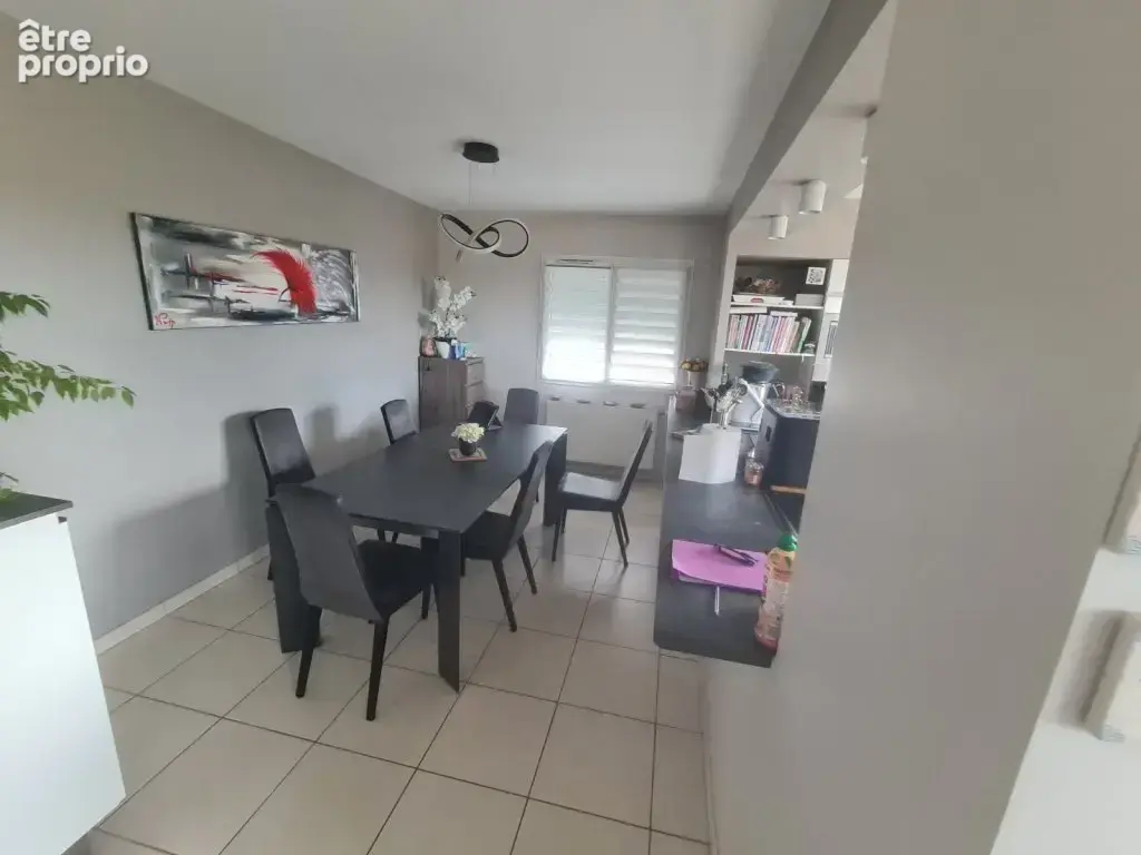 St Rambert - Appartement T3 bis de 100 m² - photo 13