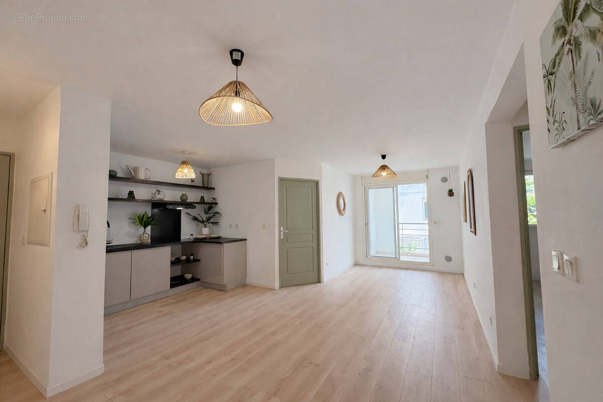Appartement à SAINT-DENIS