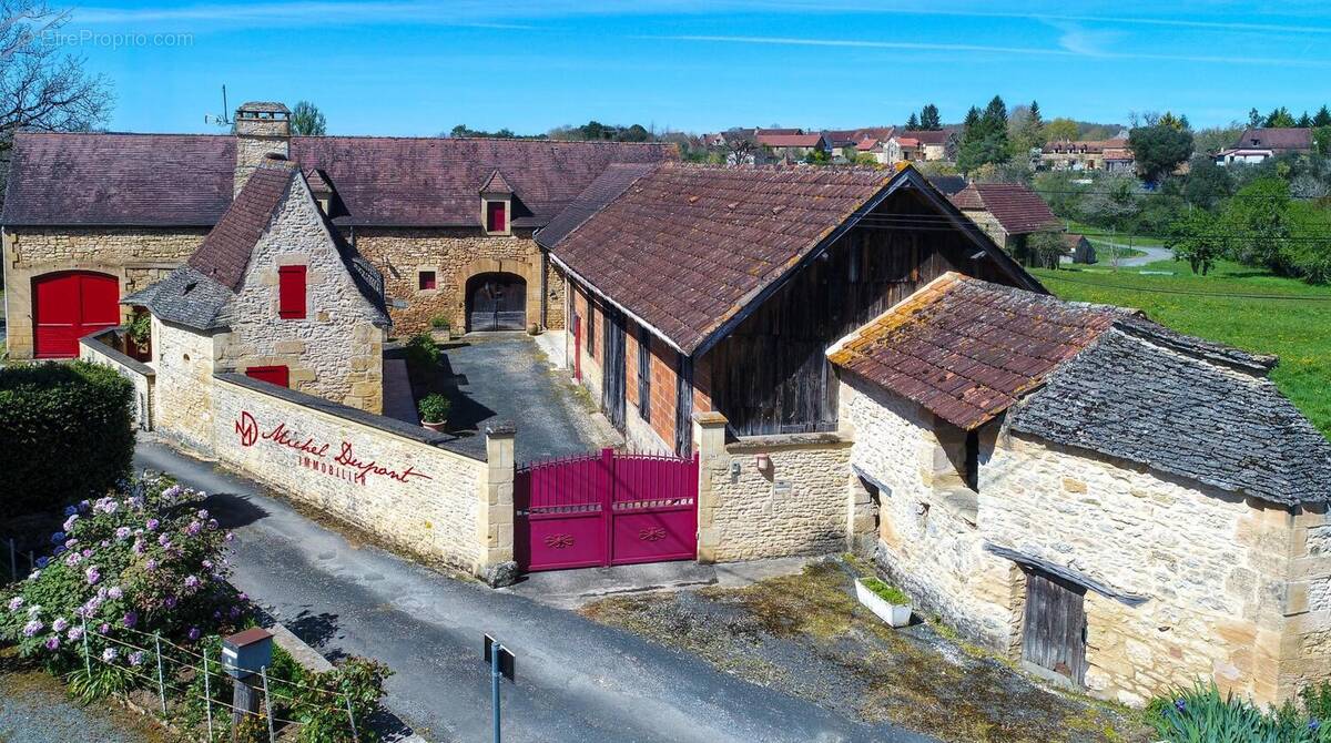 Photo 1 - Maison à MEYRALS